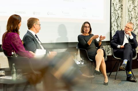 Von links: Vize-ntv-Chefredakteurin Susanne Althoff, IW-Chef Michael Hüther, DAI-Chefin Henriette Peucker und Capital-Chefredakteur Timo Pache