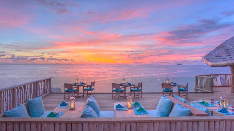 Auf der Terrasse des „Out of the Blue“ im „Soneva Fushi“: Fusionsküche mit Meerblick