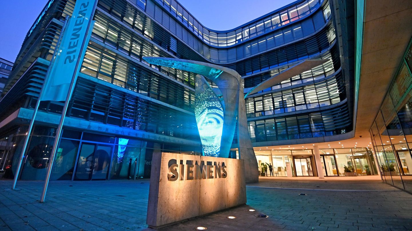 Industrie-Siemens-meldet-Rekordgewinn-und-will-weiter-Personal-abbauen