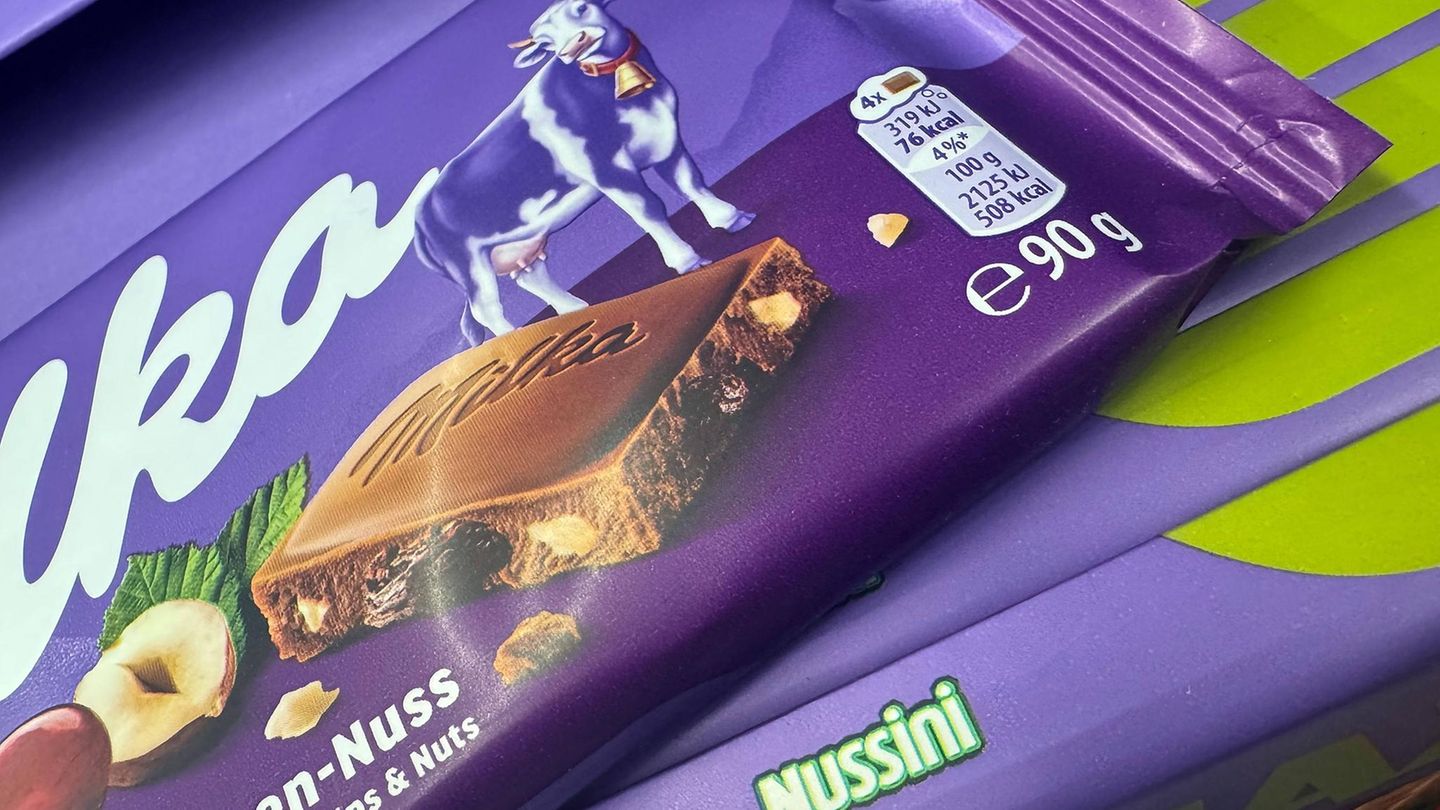 Lebensmittel-Mogelpackungen-Warum-die-Hersteller-vor-allem-bei-Schokolade-sparen