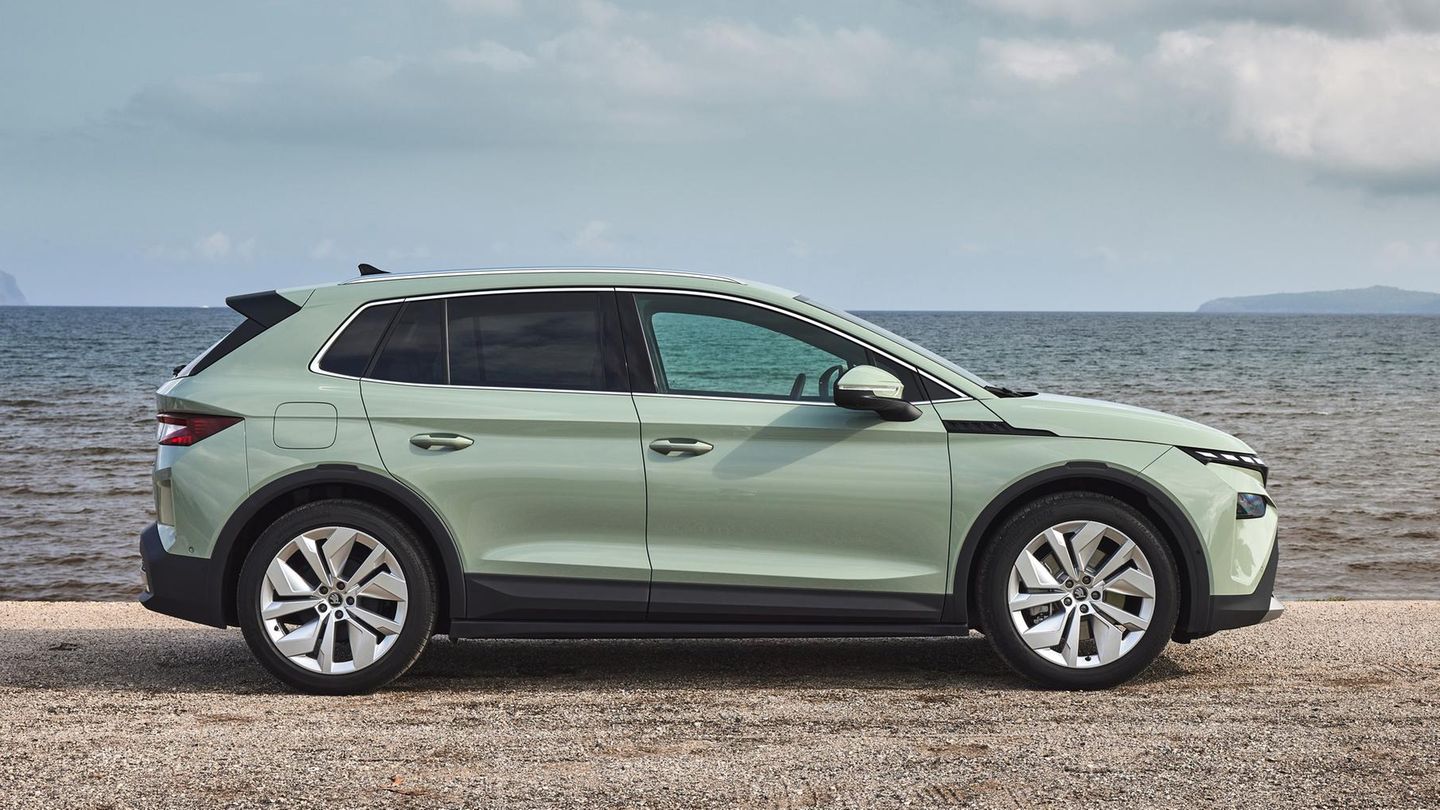 Autogramm-Neuwagen-im-Check-Skoda-Elroq-85