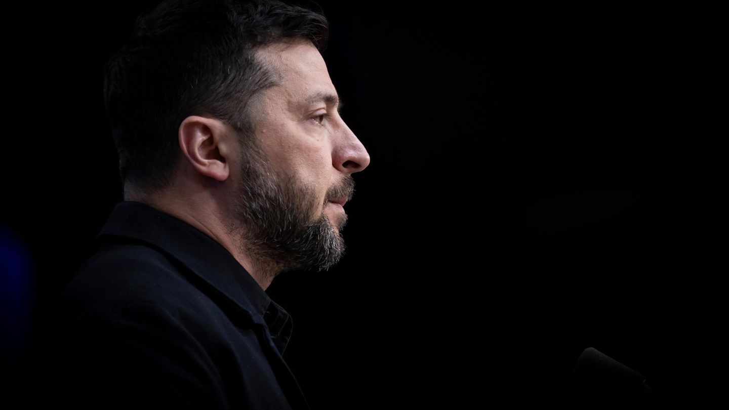 Ukraine-Wolodymyr-Selenskyj-durchlebt-seine-zweith-rtesten-Tage-Capital-