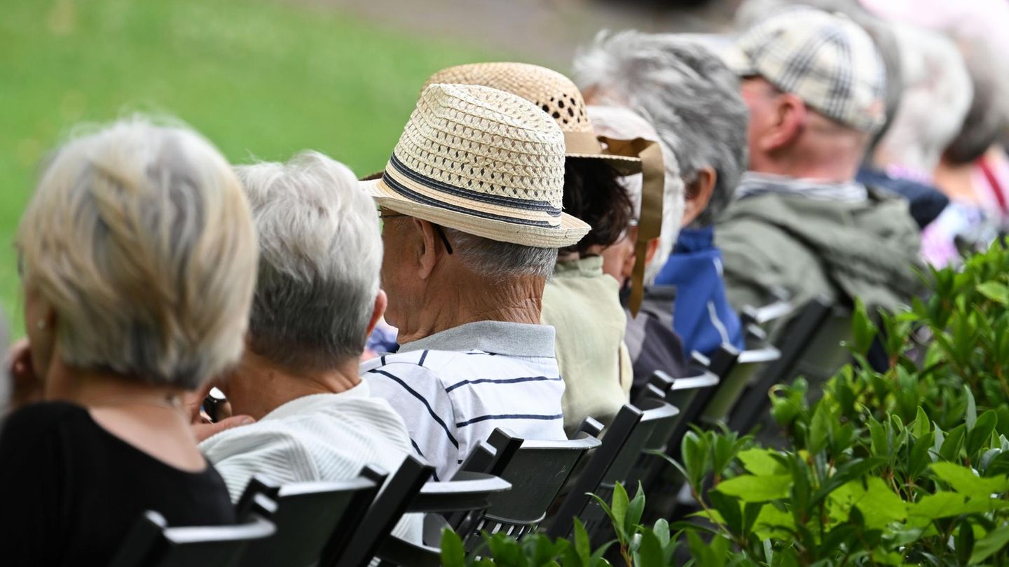 Meinung-Ein-Pflichtjahr-f-r-Senioren-k-nnte-den-Rentenstreit-schnell-beenden