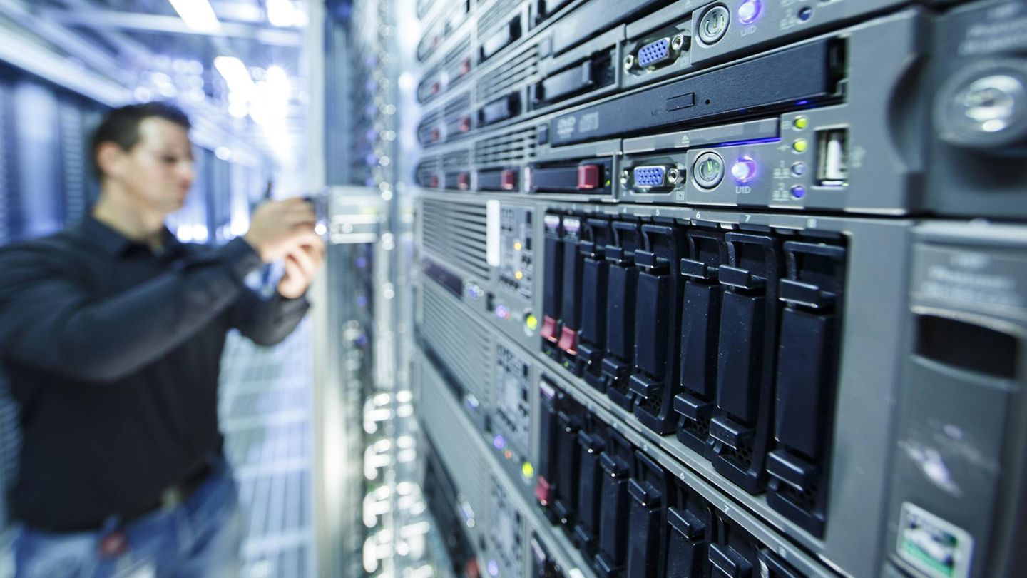 Datenzentren-Deutschland-hinkt-bei-KI-weit-hinterher