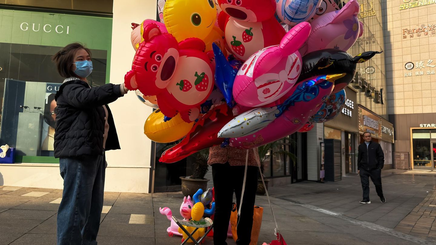 Arbeitsleben-Chinas-Jugend-will-sich-nicht-mehr-abrackern-sondern-liegenbleiben-Capital-