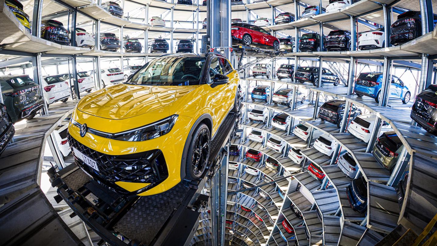 Autoindustrie-Krise-der-deutschen-Autobauer-Ist-2025-der-Wendepunkt-