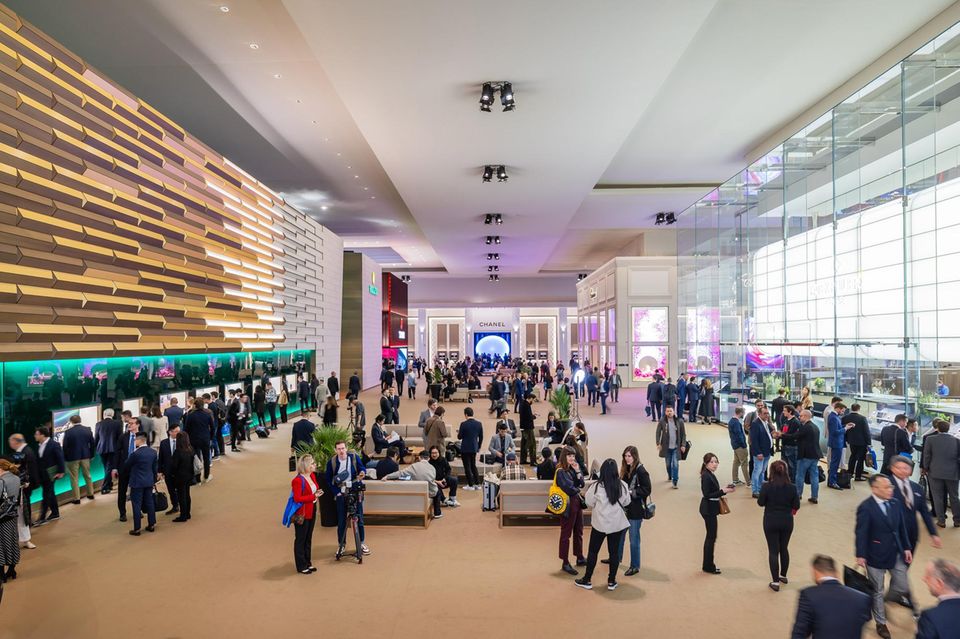 Wenn die Uhrenmesse Watches & Wonders am 14. April ihre Pforten Ã¶ffnet, sind dort erstmals alle Big Player vereint: Rolex, Patek Philippe, Audmears Piguet und Cartier