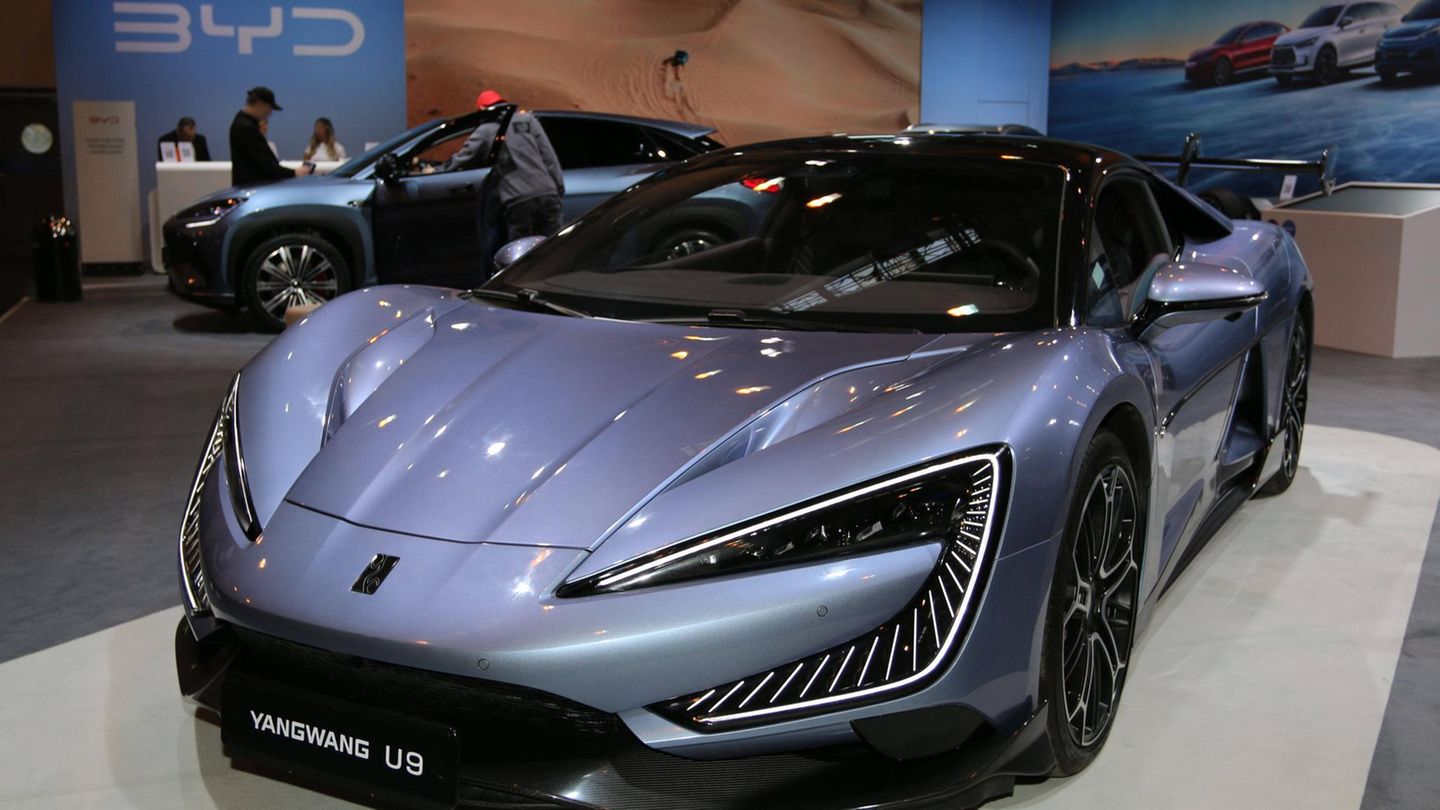 BYD-BYD-zieht-an-Tesla-vorbei-Das-sind-die-Aussichten-f-r-Autobauer-2026-Capital-