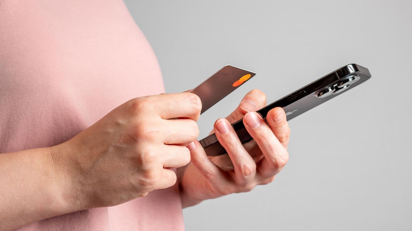 Der-Wirtschaftspodcast-Der-Kampf-ums-bargeldlose-Zahlen-nimmt-Fahrt-auf