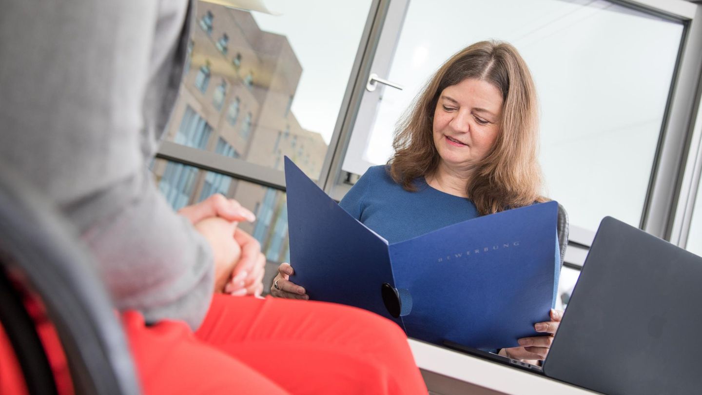 Arbeitsmarkt-2026-Jobsuche-Man-sollte-sich-ein-dickes-Fell-zulegen-