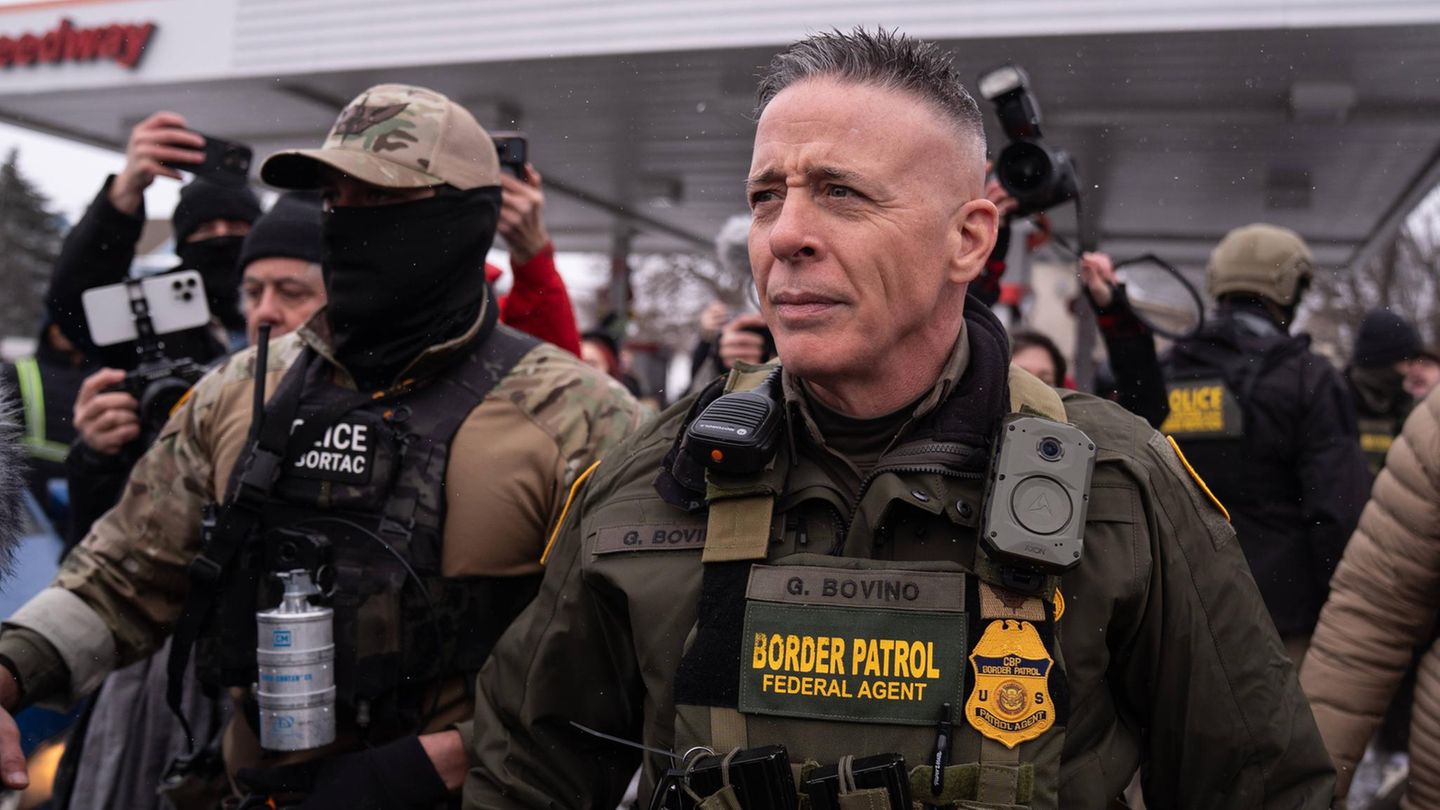 Gregory-Bovino-Das-Gesicht-von-Trumps-Abschiebe-Razzien-in-Minneapolis