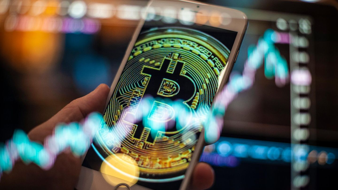 Verschuldet-get-uscht-verloren-Vor-diesen-Fehlern-beim-Umgang-mit-Geld-warnt-die-Finanzaufsicht