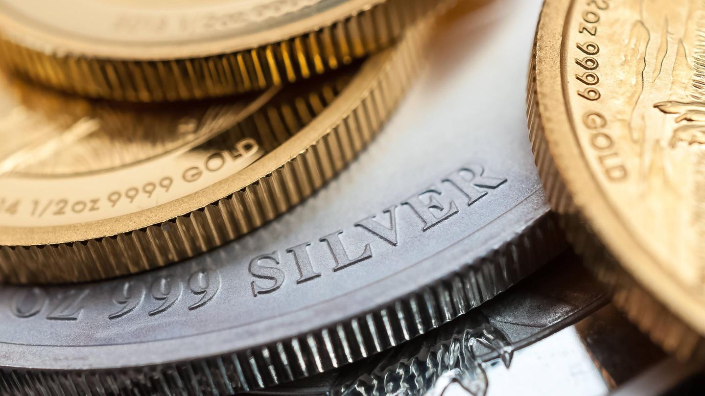 Rohstoffanalyst-So-tief-k-nnten-Silber-und-Gold-noch-fallen-Capital-