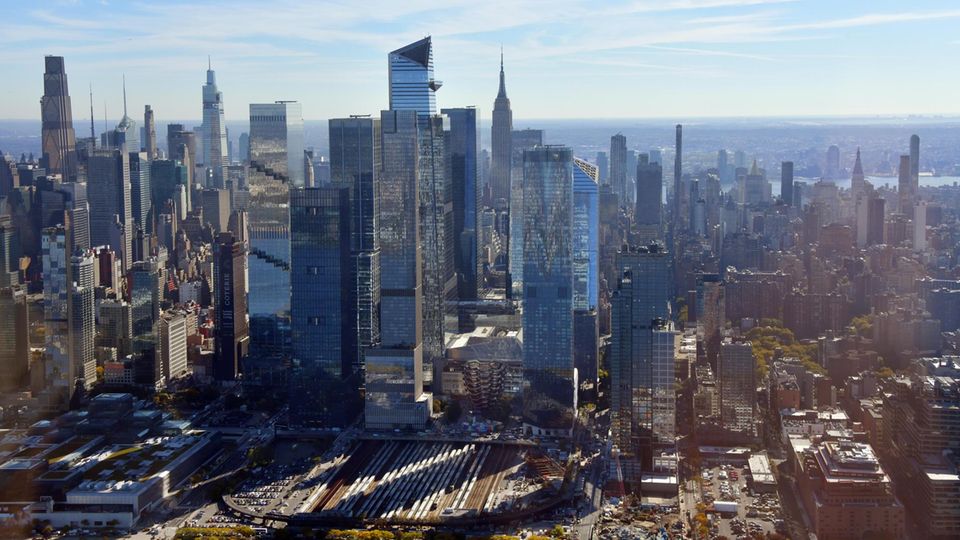 Im Gegensatz zu reinen Ferienzielen wie in Florida, Nevada und auch Zielen der Westküste schlagen sich Metropolen wie New York und Los Angeles weiter ziemlich wacker