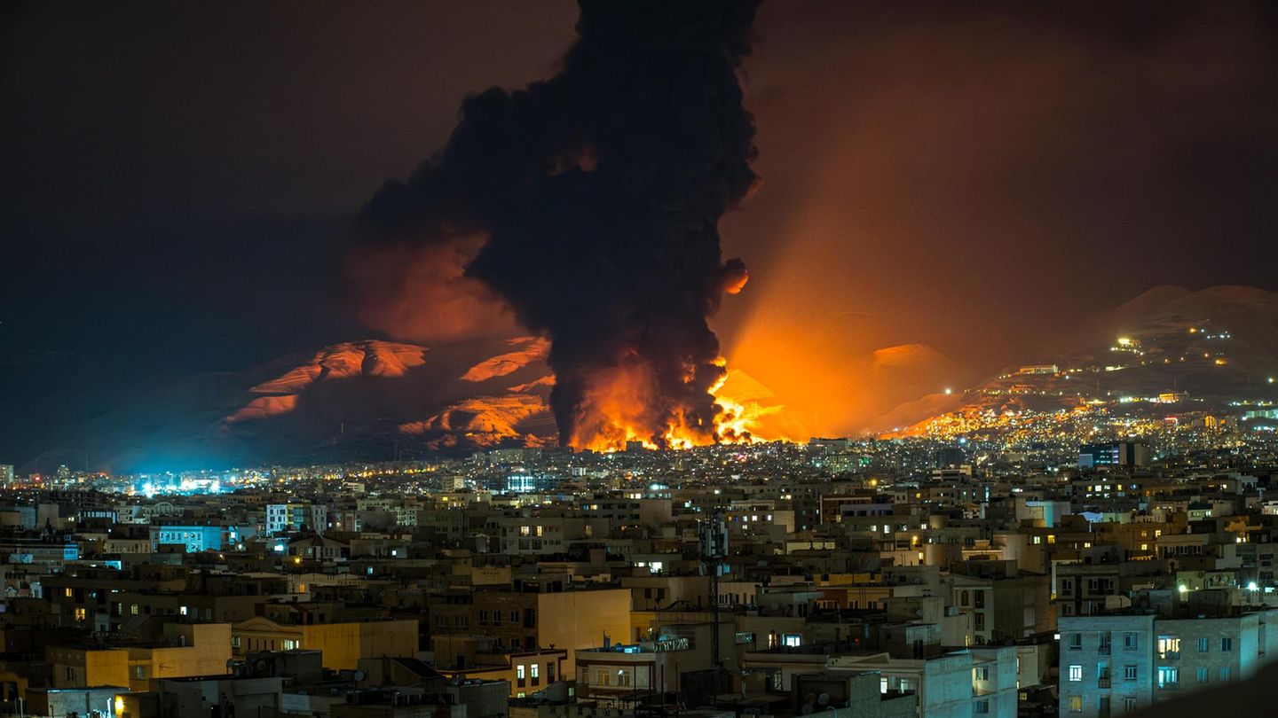 Oil price soars, but expert warns: 