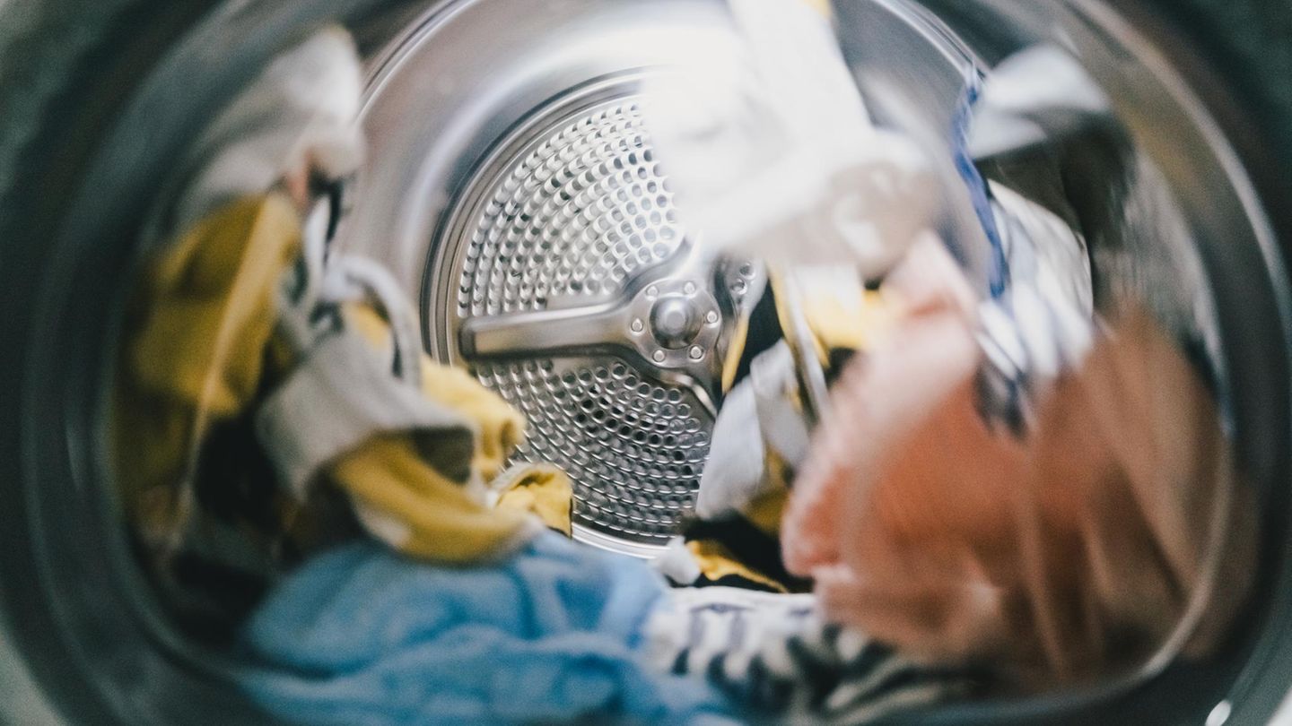 Wie neue Enzyme Waschmittel viel wirksamer bei Kaltw&auml;sche machen