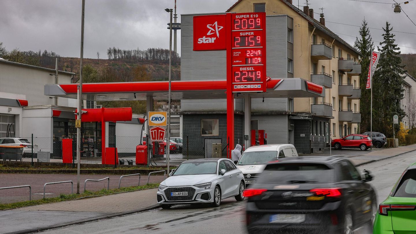 Petrol & Diesel: Expert explains why the fuel price package won't make ...