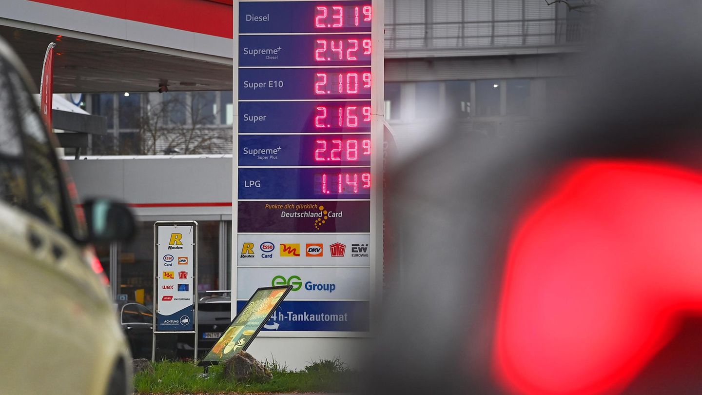 Umfrage: Der Tankrabatt spaltet die Bevölkerung