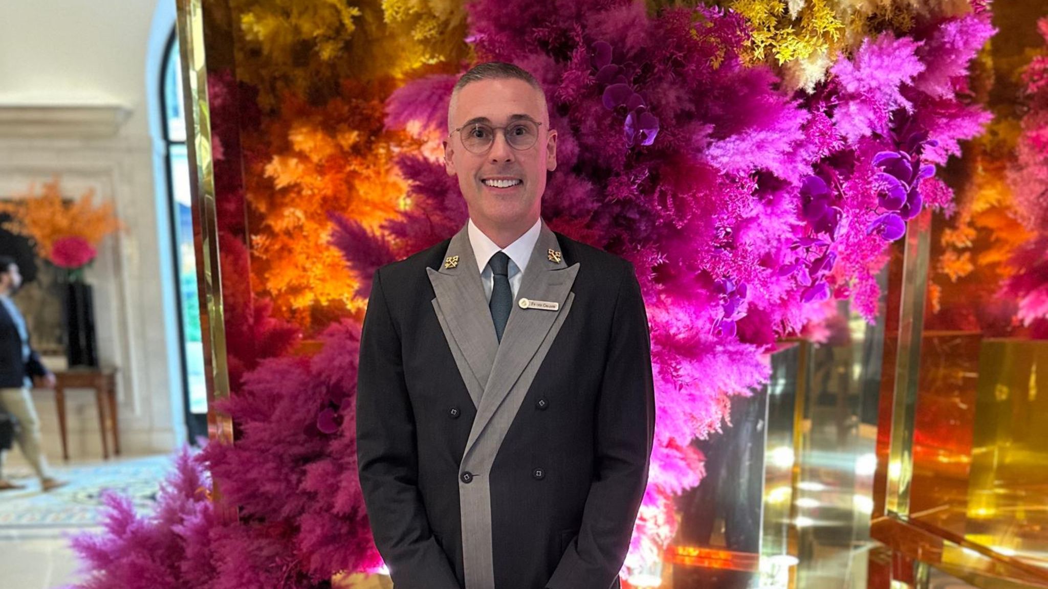 Porträt des Concierge Franck Chauvin im Pariser Luxushotel George V