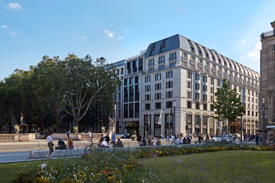 Rath checkt ein: Das Hotel „Breidenbacher Hof“ in Düsseldorf ist eines der besten Fünf-Sterne-Häuser Europas Das Hotel „Breidenbacher Hof“ in Düsseldorf ist eines der besten Fünf-Sterne-Häuser Europas