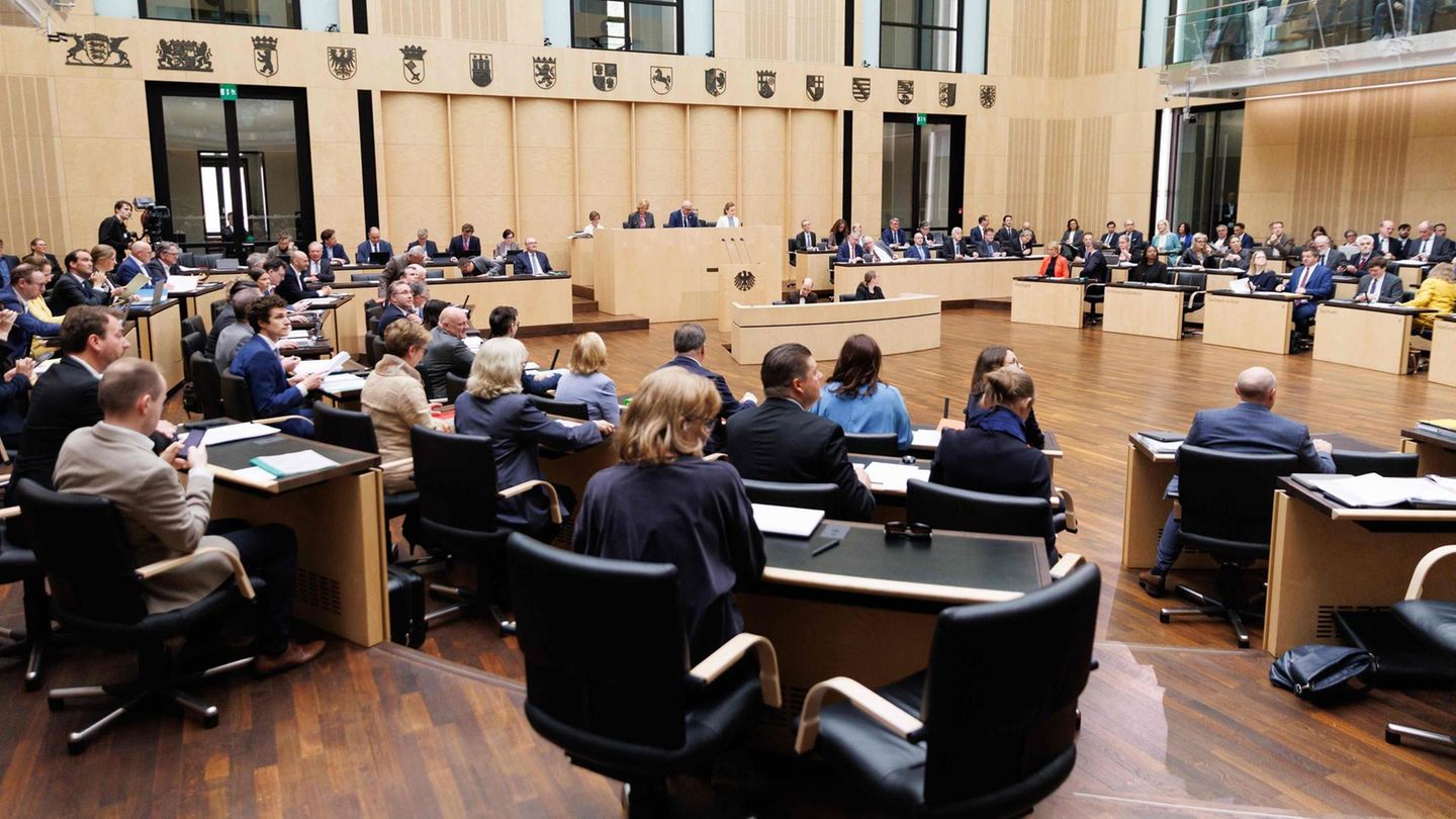Bundesrat: Entlastungsprämie gestoppt: Länder legen sich mit Bundesregierung an