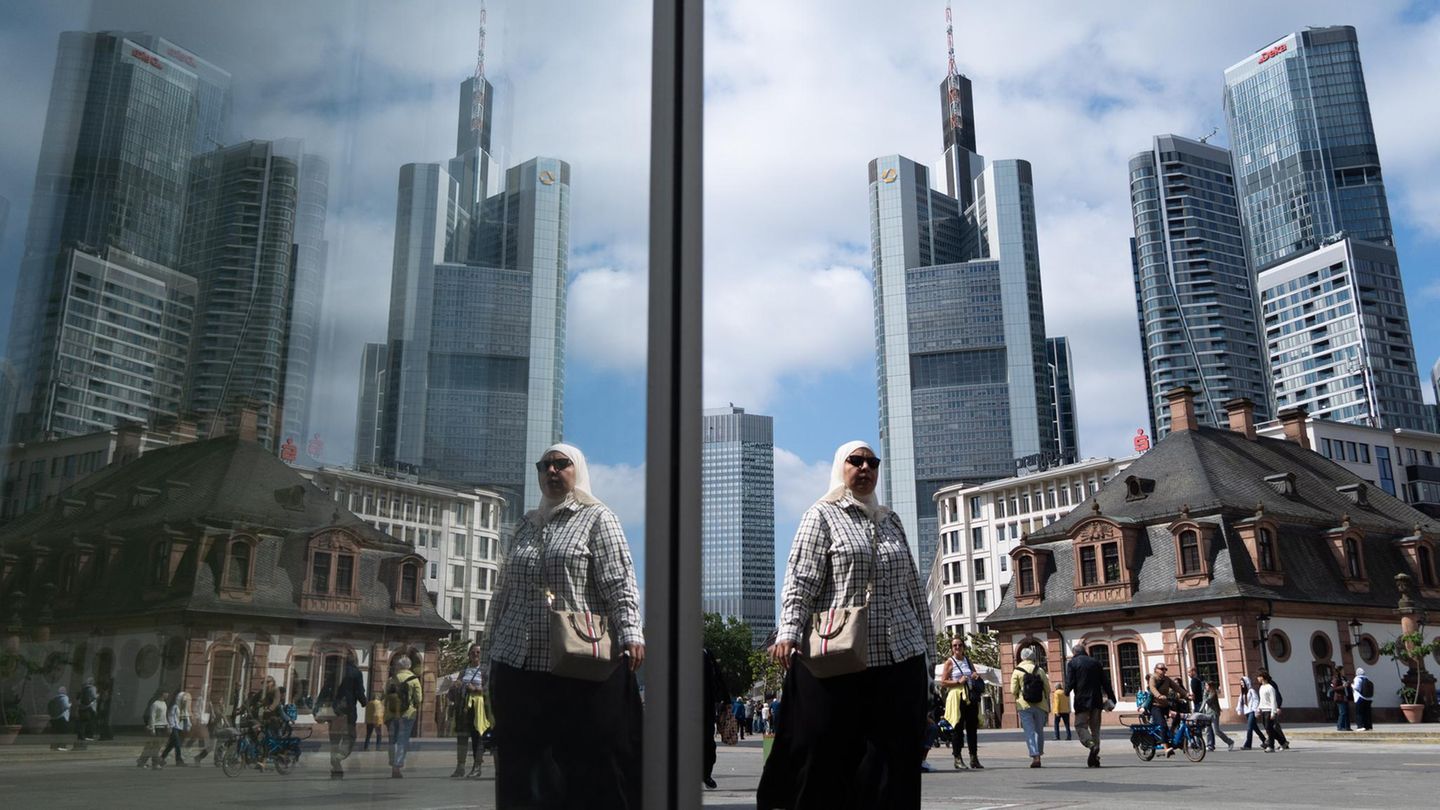 Kolumne: Allianz gönnt Anlegern am meisten