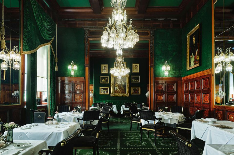 Rath checkt ein: Seit 1876 pflegt das Hotel Sacher in Wien seine Geschichte, die voller bekannter Namen ist – und bewahrt Diskretion Seit 1876 pflegt das Hotel Sacher in Wien seine Geschichte, die voller bekannter Namen ist – und bewahrt Diskretion