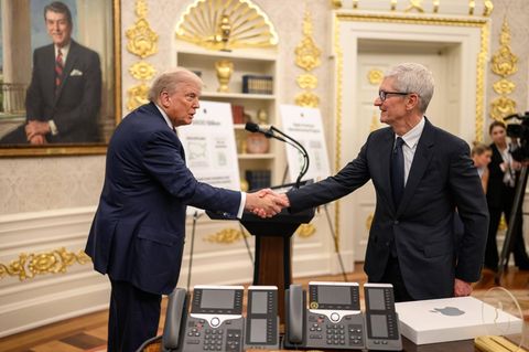 Donald Trump und Tim Cook