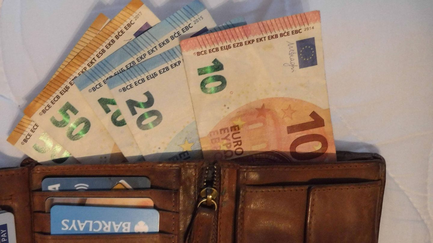 Der Wirtschaftspodcast: „Das Bargeld verschwindet gar nicht“