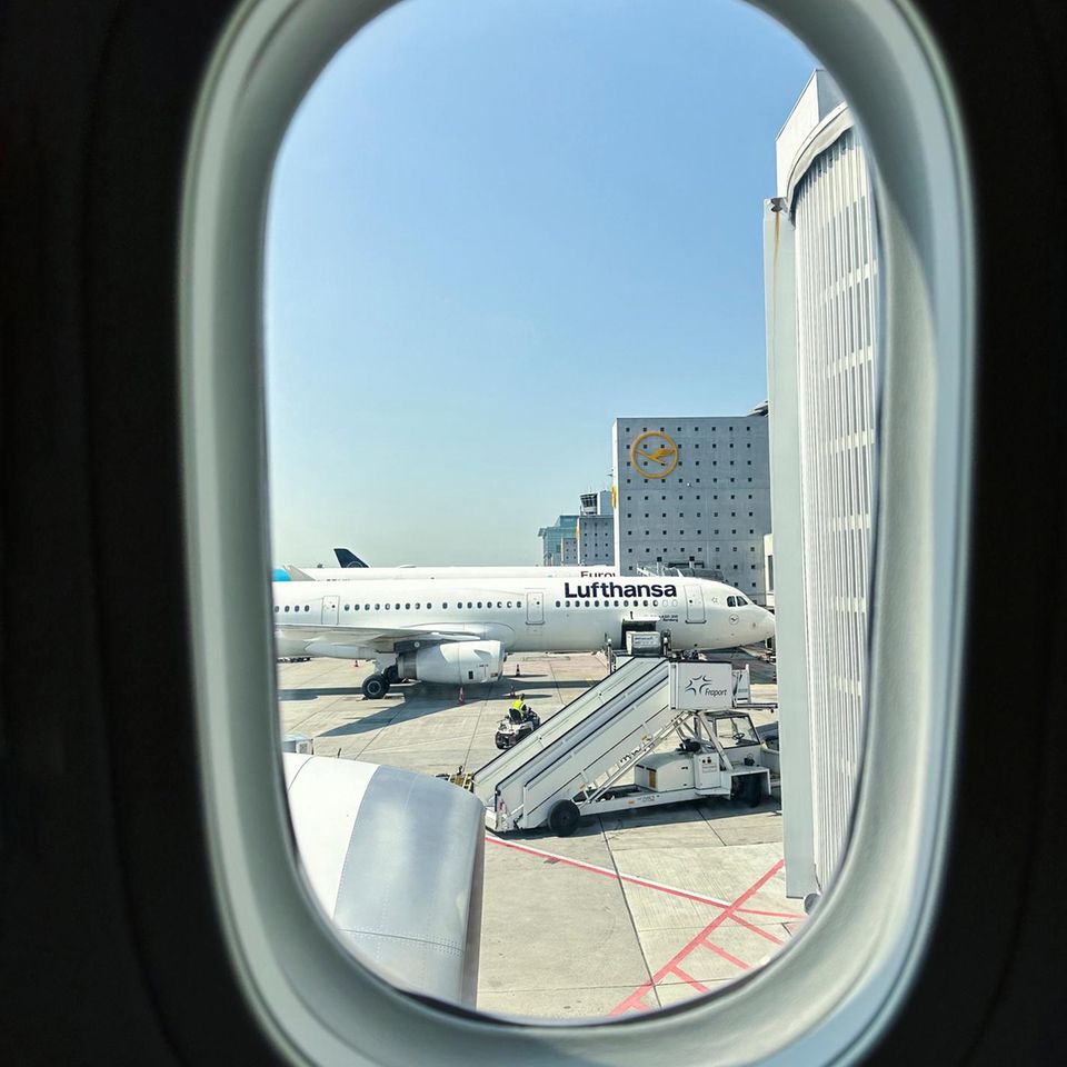 In Stuttgart warten die Flieger, dass es wieder aufwärts geht