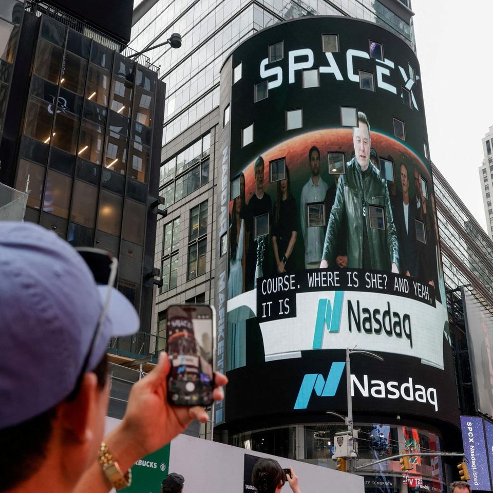 Der Start ist gelungen, doch bei SpaceX gibt es noch viele Fragezeichen 