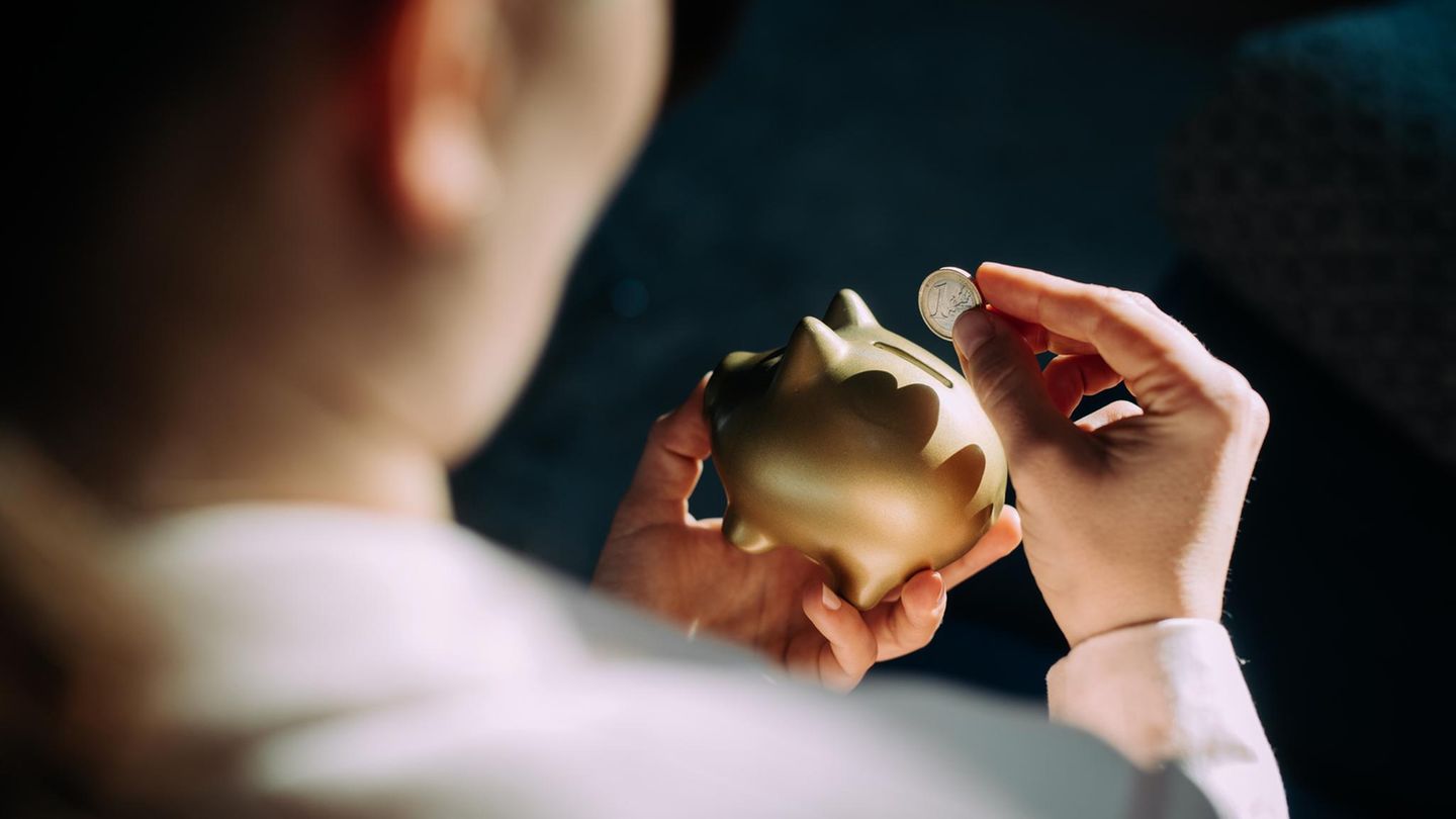Wealth manager: When does a professional for your assets become ...