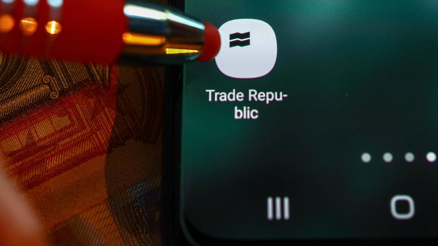 Trade Republic Launches New Trading System and Professional Offering