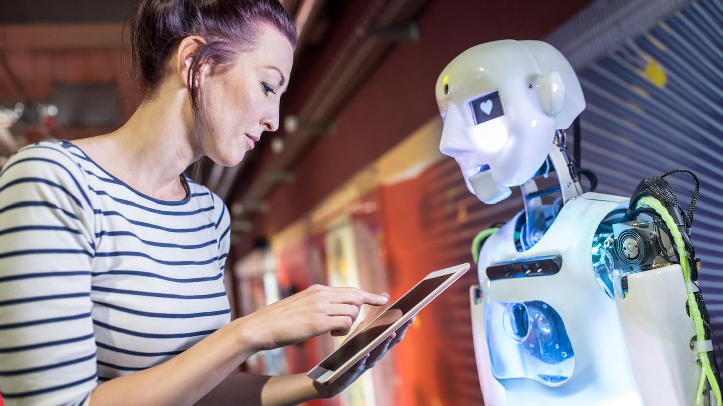 Künstliche Intelligenz: KI-Forscherin: Intelligenz hat nichts mit Führungsstärke zu tun | Capital+