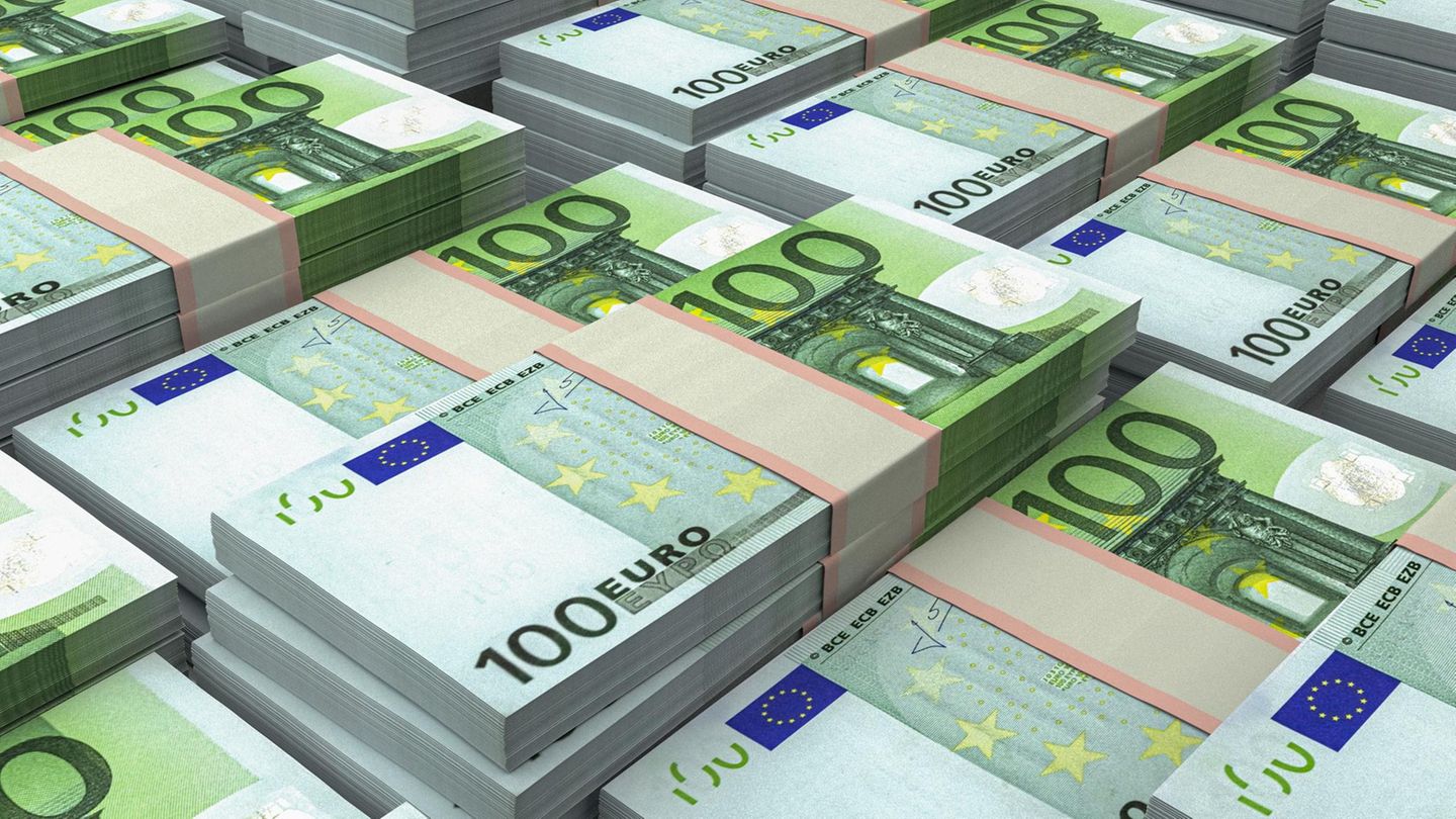 Geldanlage: 100.000 Euro im Depot: Welche Fehler Anleger dann plötzlich machen | Capital+