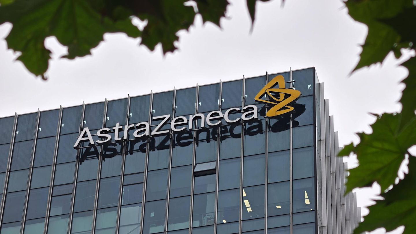 Fusion mit Bristol Myers Squibb?: AstraZeneca-Aktie stürzt nach Fusionsgerüchten ab