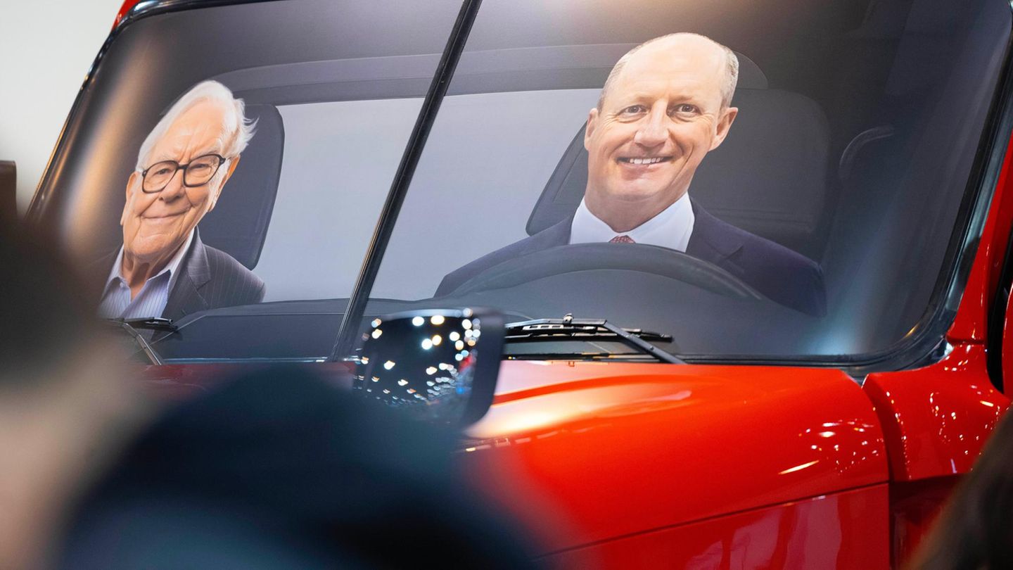 Berkshire kauft wieder: Greg Abel bricht mit Warren Buffetts Aktien-Verkaufsserie | Capital+