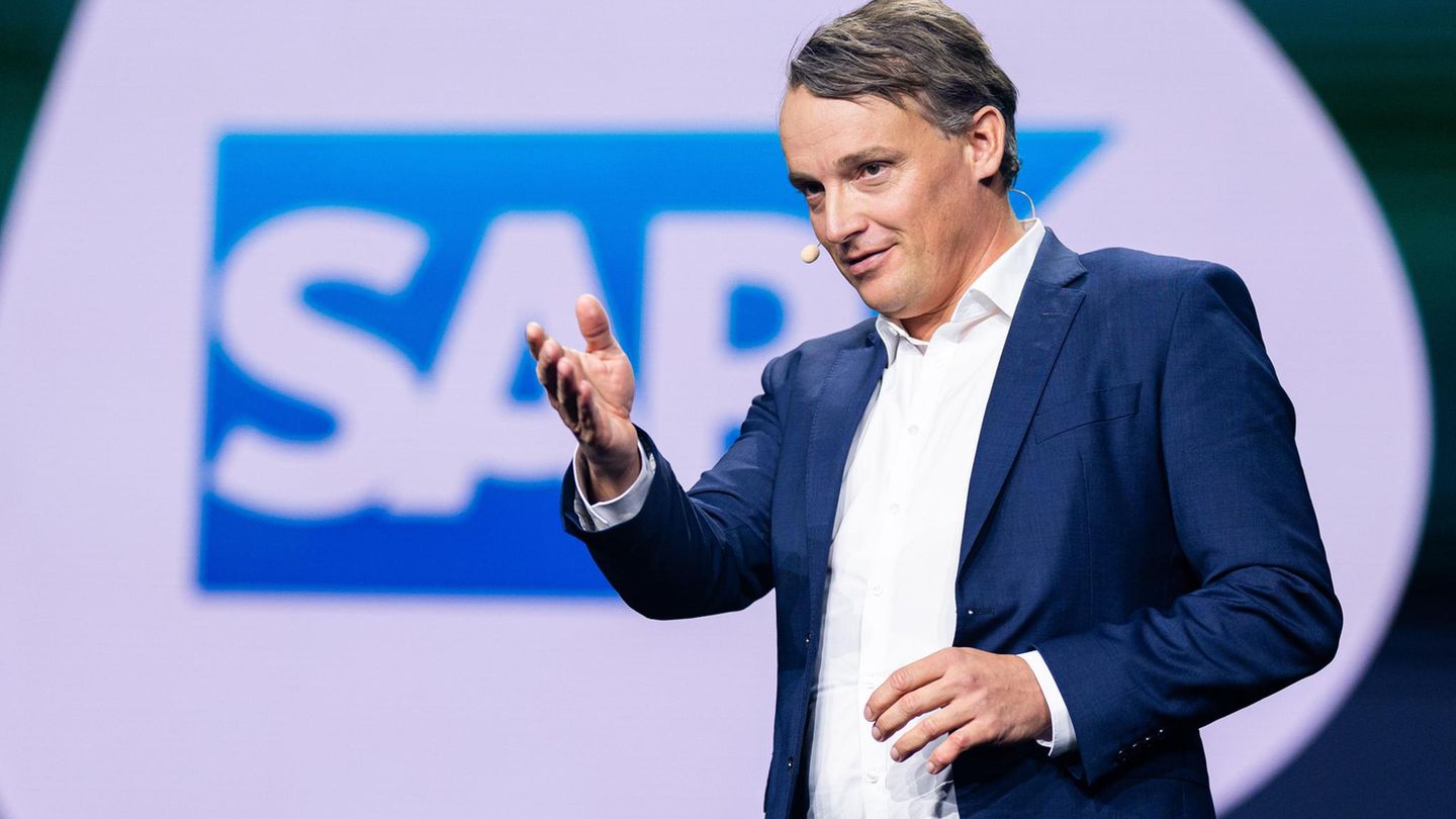 Managergehälter: Dax-Chefs verdienen 42-mal mehr als ihre Mitarbeiter