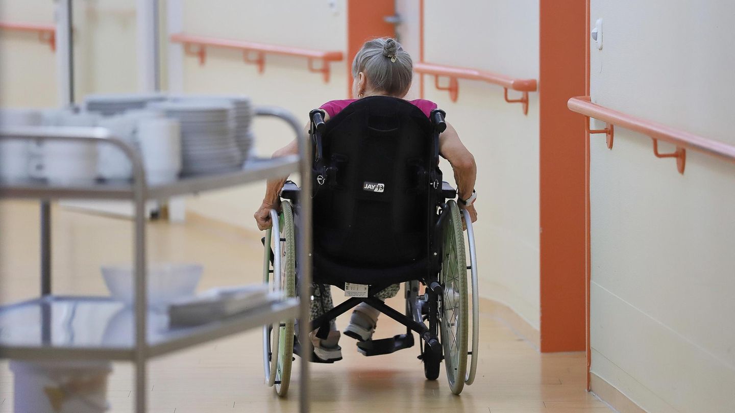 „Alarmstufe Rot“: Pflegeversicherung droht Finanzkollaps noch im Oktober
