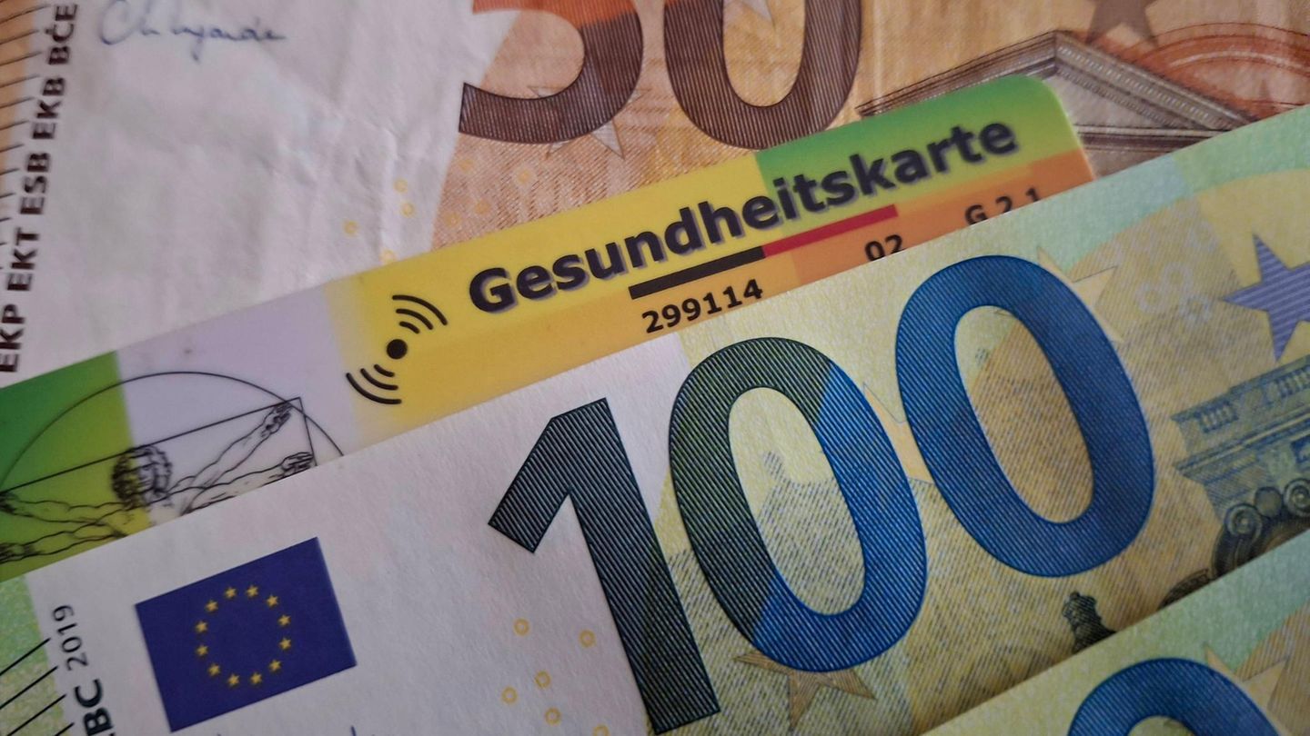 Einkommensteuer-Trick: Krankenkasse im Voraus zahlen – und erheblich Steuern sparen | Capital+
