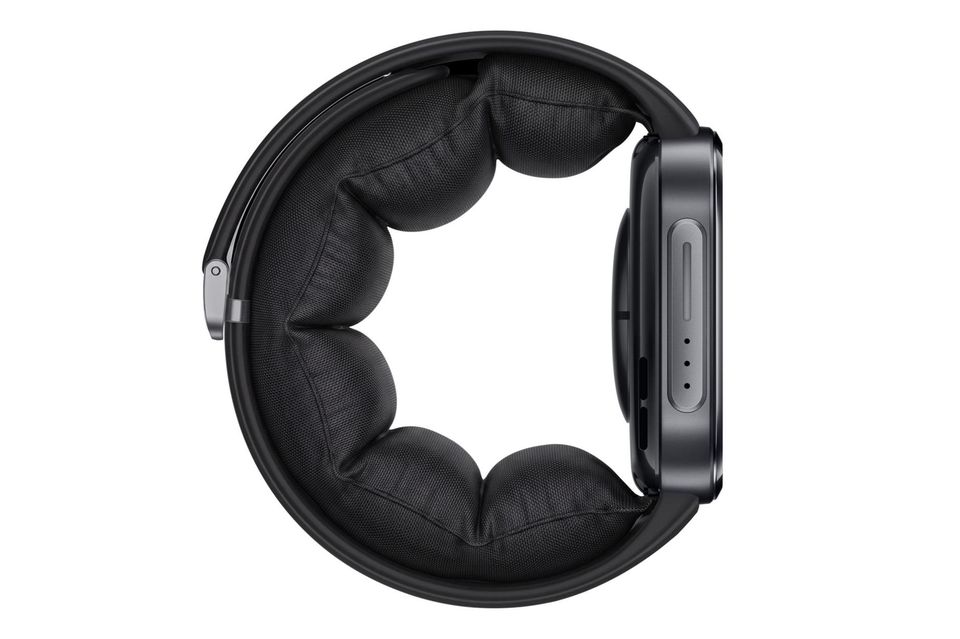 Für eine so kompakte Uhr plustert sich die Blutdruckmanschette der „Watch D3“ von Huawei ganz schön auf