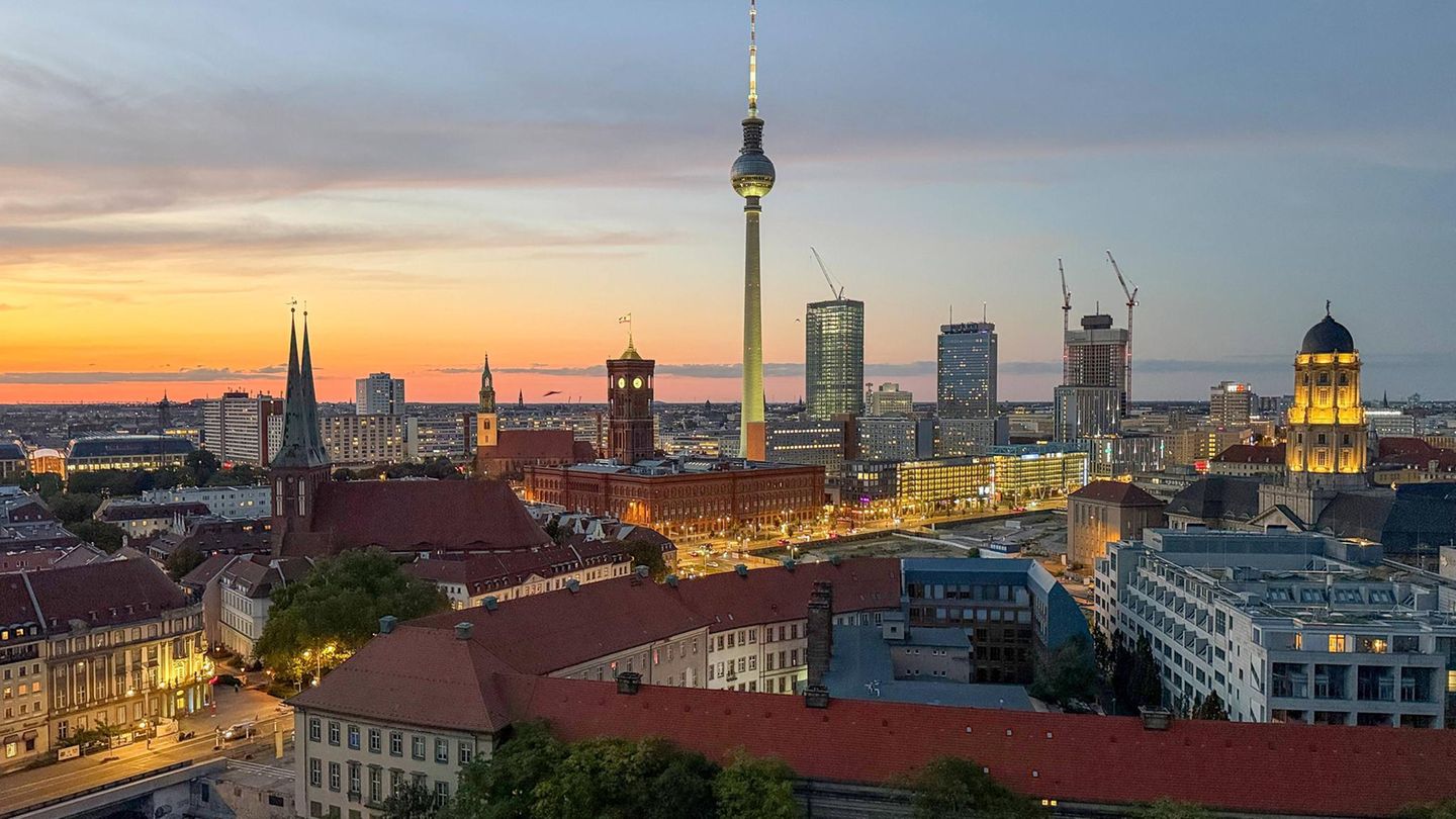 Mieten und Kaufpreise: Warum die hohen Bauzinsen auch die Mieten nach oben treiben | Capital+