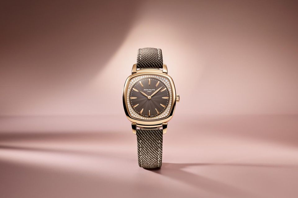 Auch in kühlen Braunnuancen bei Zifferblatt und Armband macht die elegante „Ladies First Gondolo“ eine ausgezeichnete Figur