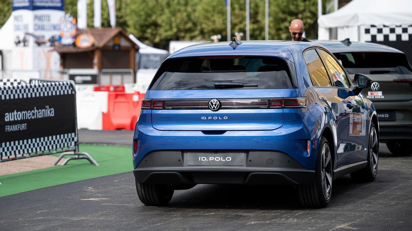 Elektroautos: E-Autos: Höhere Rabatte drücken den Preisabstand zu Verbrennern
