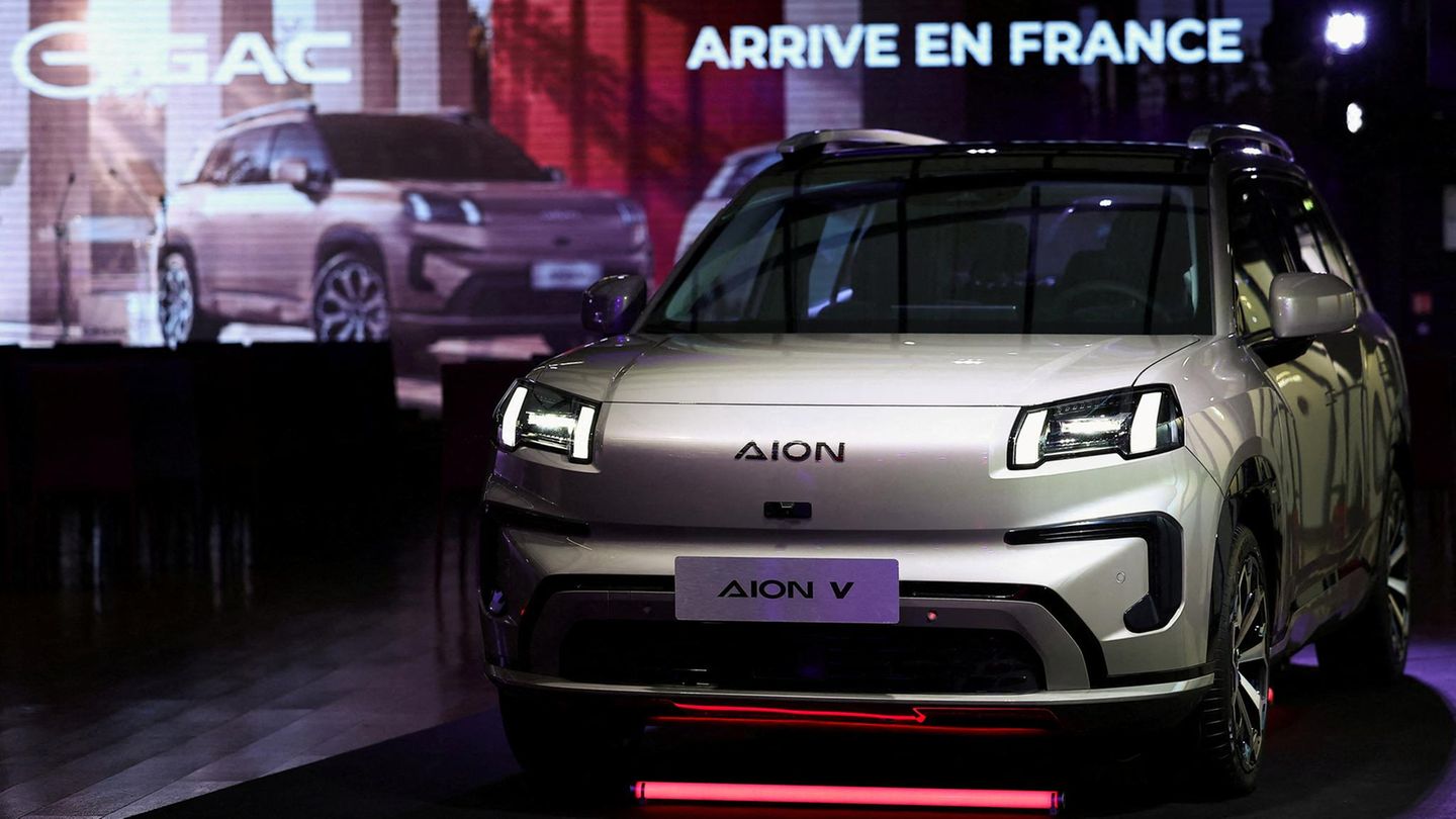 Automesse in Paris: Der VW-Chef fleht um Schutz vor Chinas Autoflut | Capital+