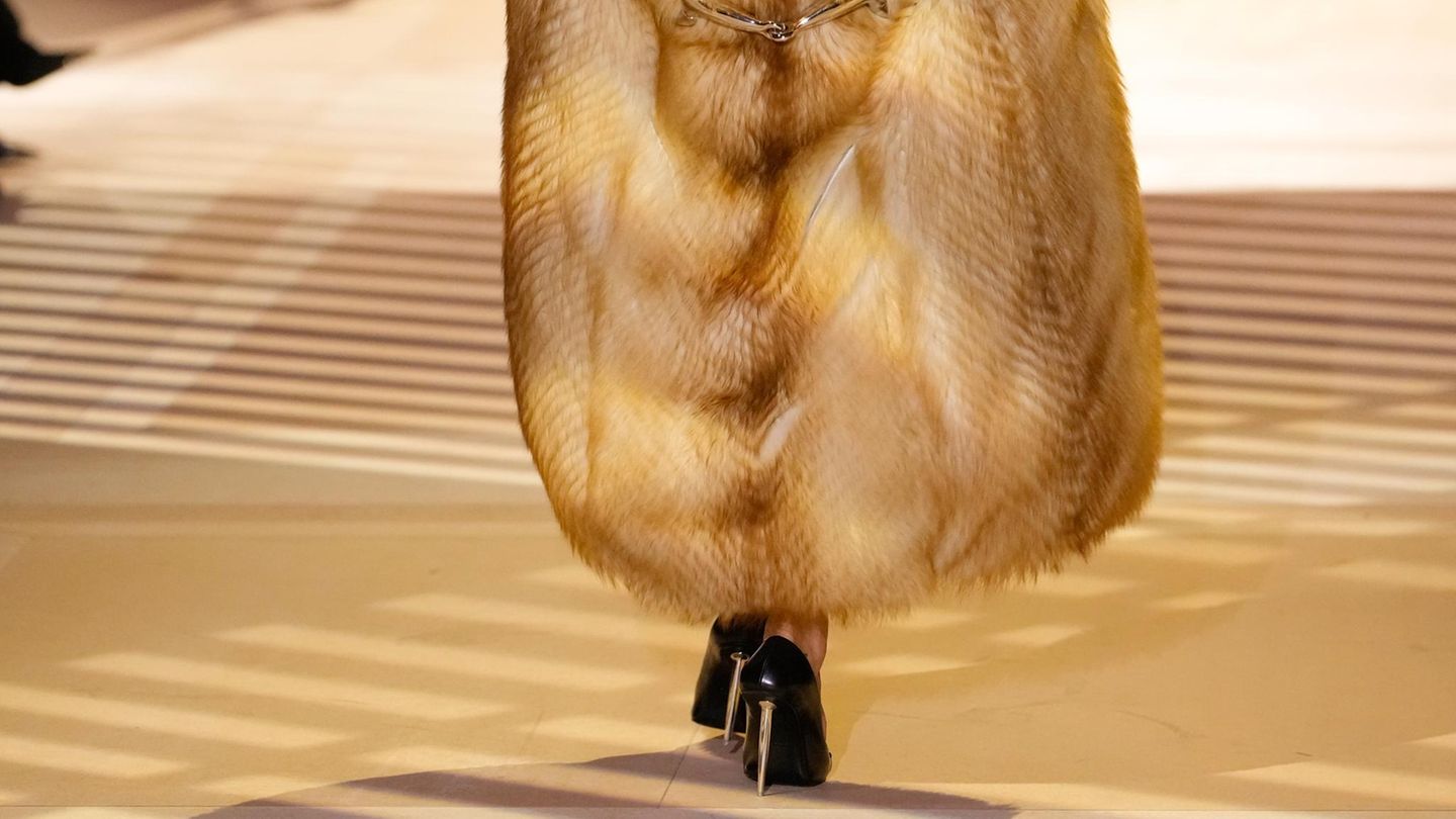 Kleidung: Krisen-Mode: Können High Heels eine Rezession vorhersagen? | Capital+
