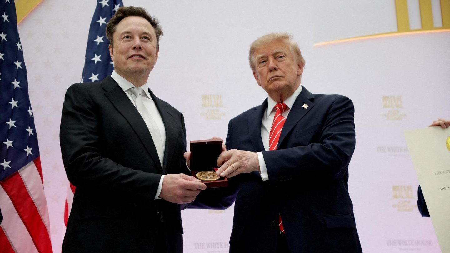 Musks politisches Comeback: Der reichste Mann der Welt ist er schon. Doch das genügt ihm nicht | Capital+