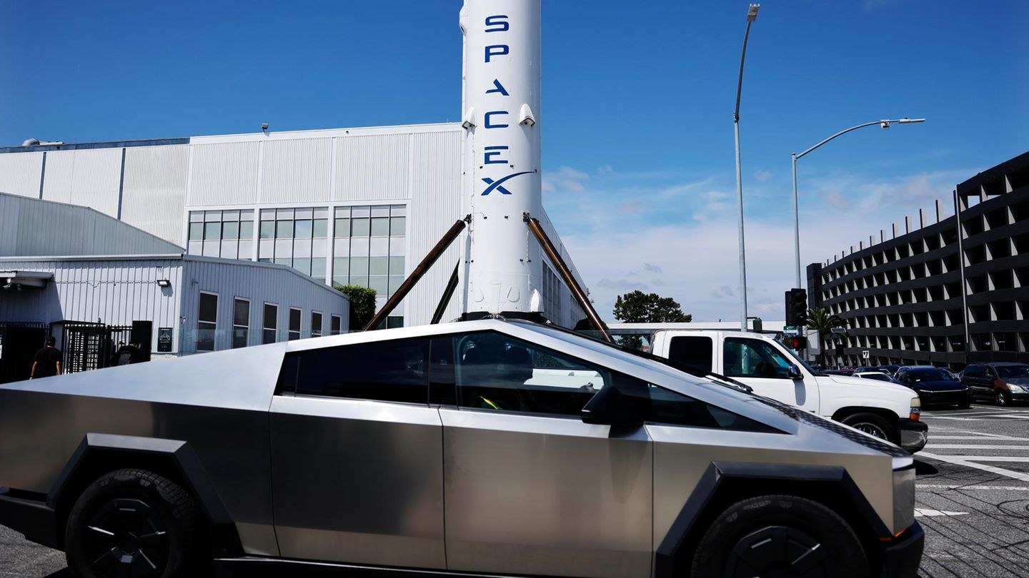 Musks Fusionsidee: Was eine Fusion von SpaceX und Tesla für Aktionäre bedeuten würde | Capital+