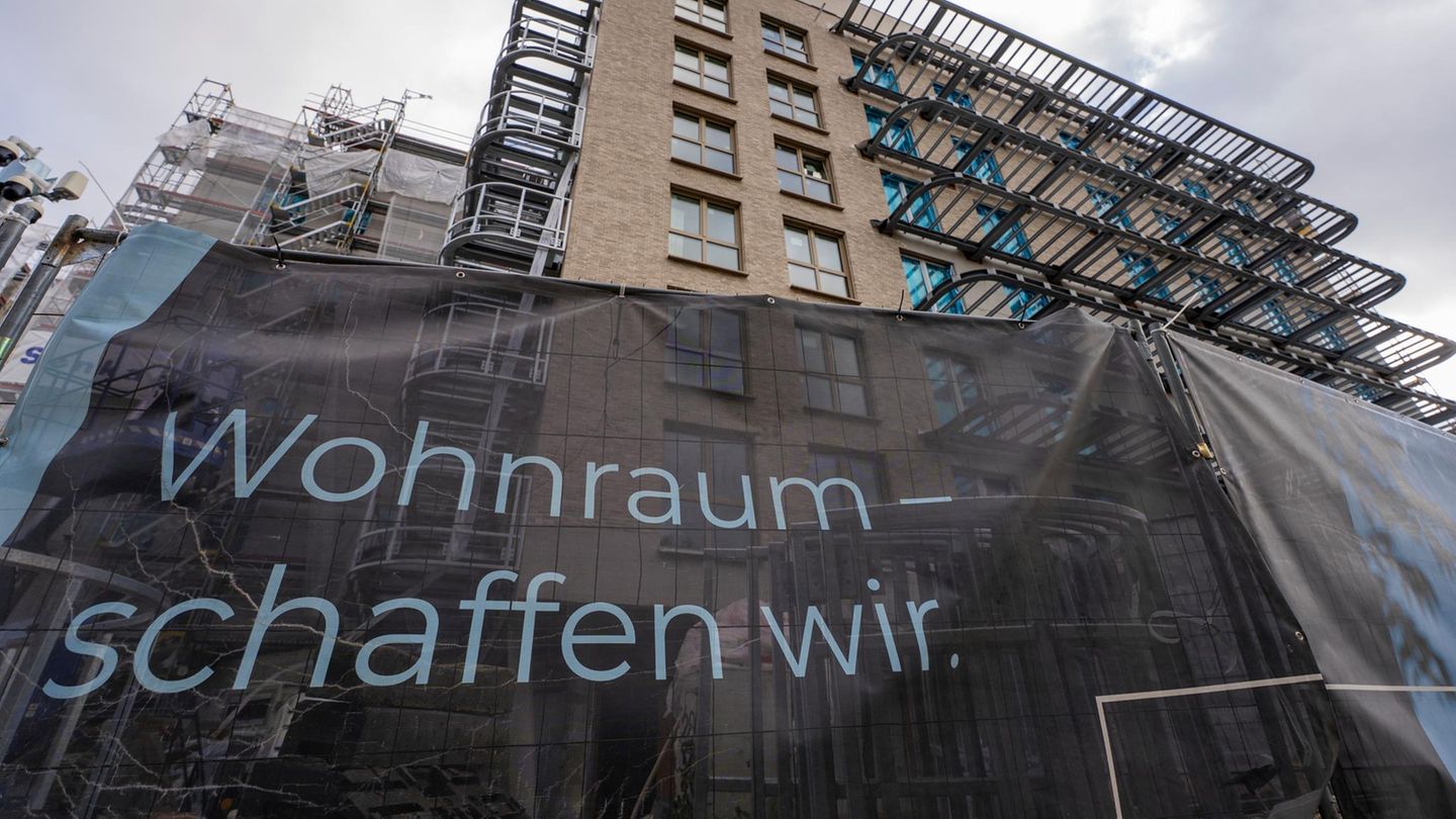 Günstiger Bauen: Gebäudetyp E: Gesetz soll Baukosten um bis zu 15 Prozent senken