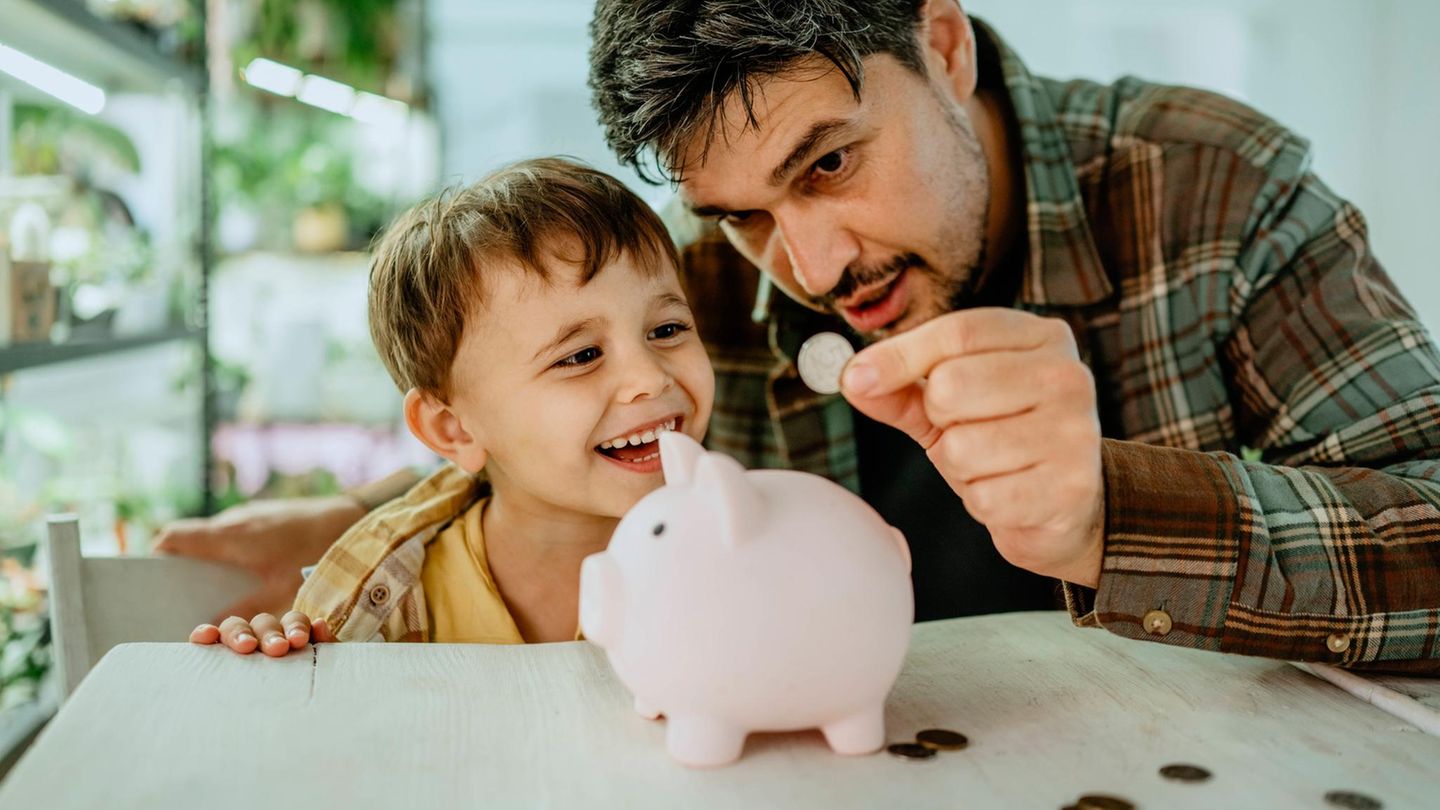 Altersvorsorge: Reich in Rente: So viel Geld müssen 50-Jährige dafür sparen | Capital+